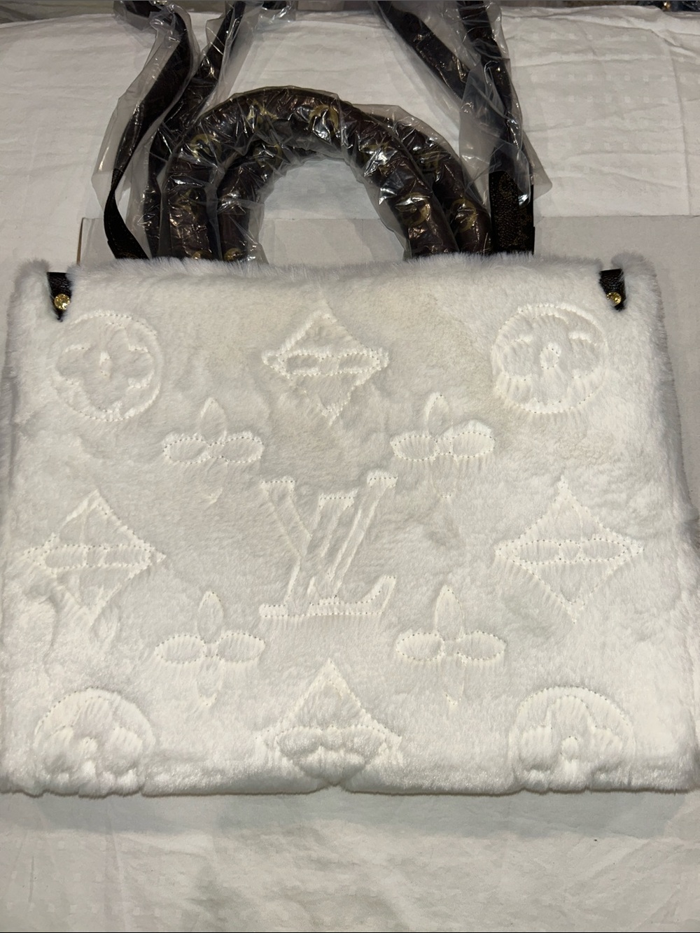 Capucines Bag - Picture 11 of 12